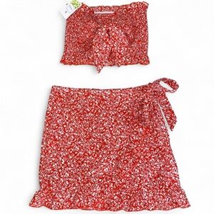 Fashion Classic Collection Red With White Floral Two Piece Skirt Set Size 6